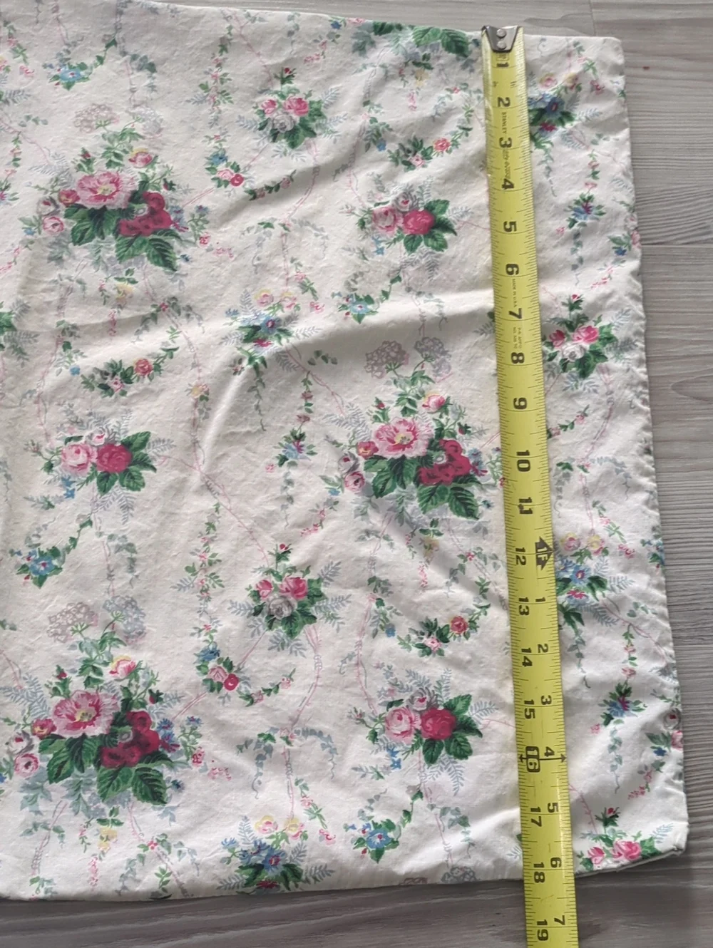 Ralph Lauren Standard Pillowcases Set of 2 Floral Ruffled Cottagecore 100% Cotto